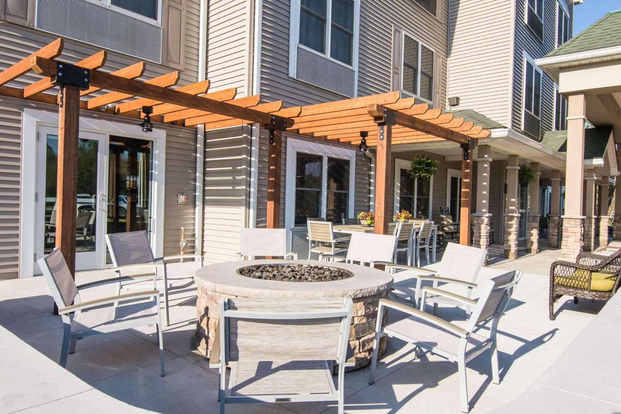 Country Inn & Suites By Radisson, Lehighton-Jim Thorpe, Pa Exterior photo
